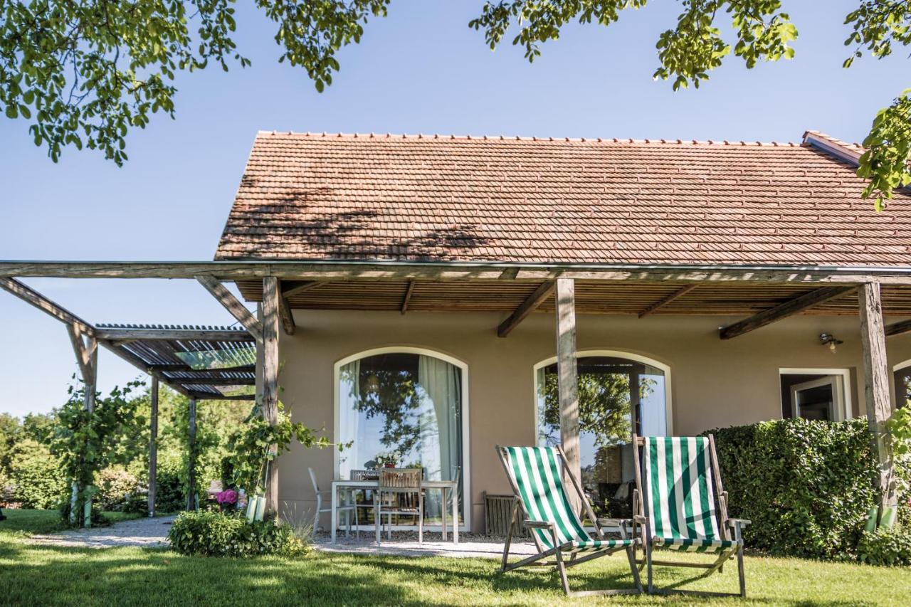 Winzarei, Weingut Tement Villa Berghausen Exteriör bild